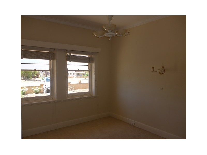 6 Fowles Street, Barmera SA 5345