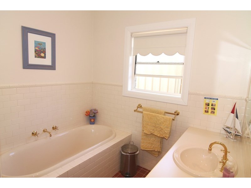 23 Laffer Street, Barmera SA 5345