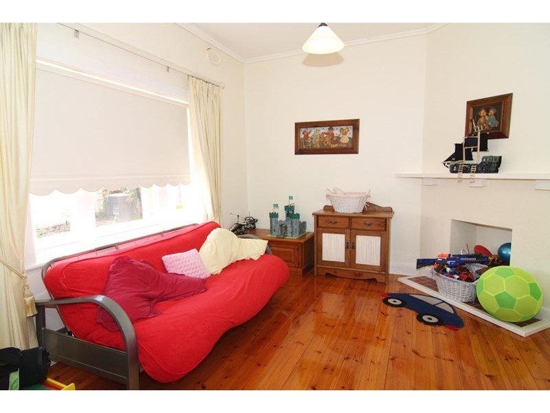 23 Laffer Street, Barmera SA 5345