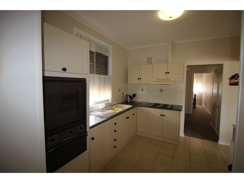 5 North Terrace, Blanchetown SA 5357