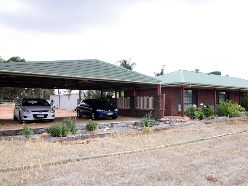 26 Gillespie Road, Barmera SA 5345