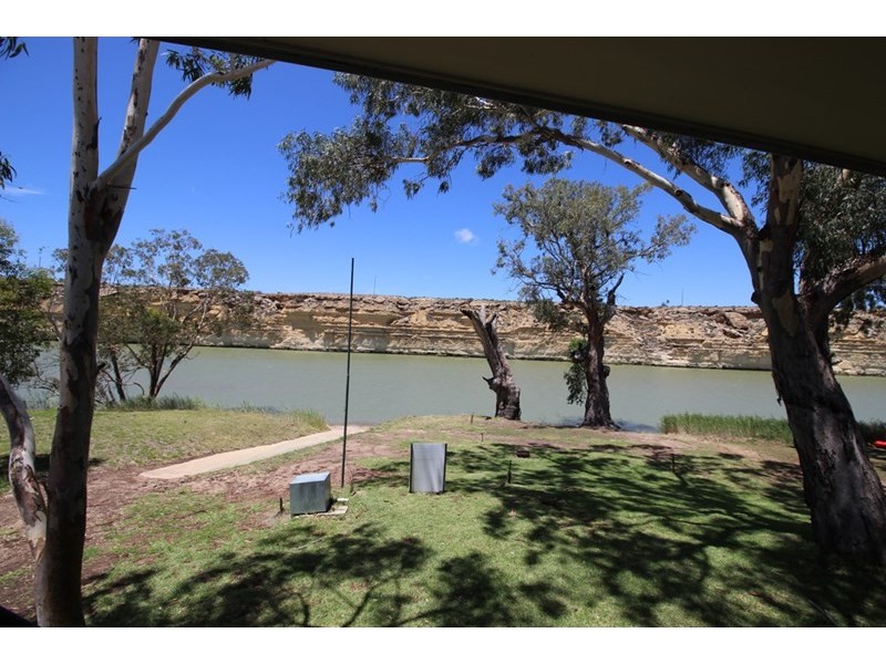 Lot 16 Pelican Point, Morgan SA 5320
