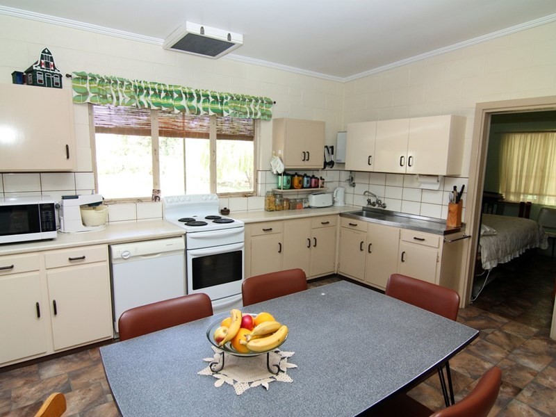 16 Anderson Road, Loxton North SA 5333