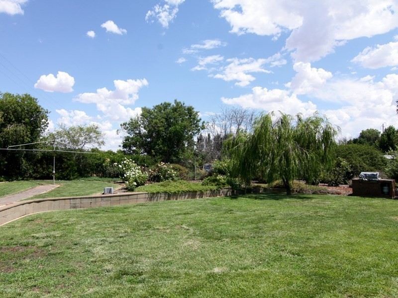 16 Anderson Road, Loxton North SA 5333