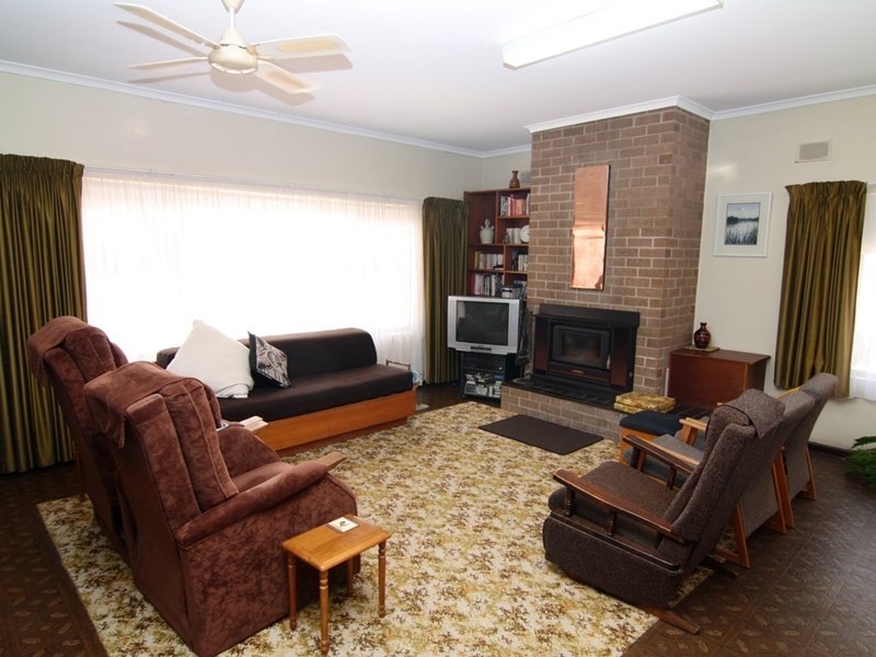 16 Anderson Road, Loxton North SA 5333