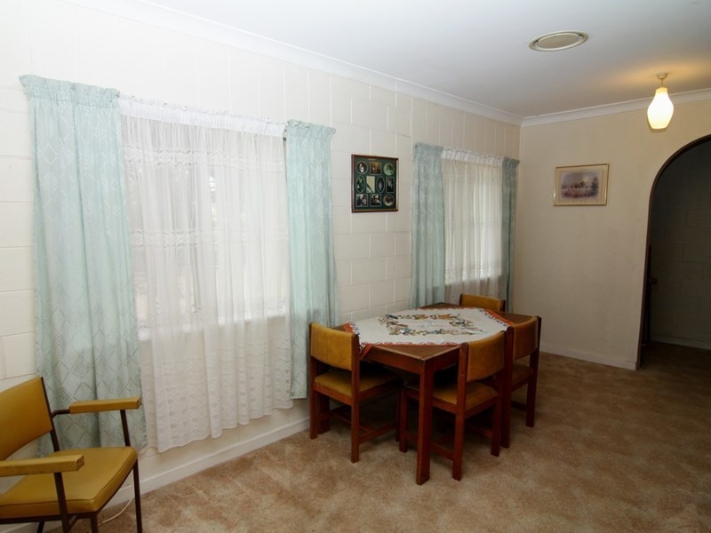 24 Laffer Street, Barmera SA 5345