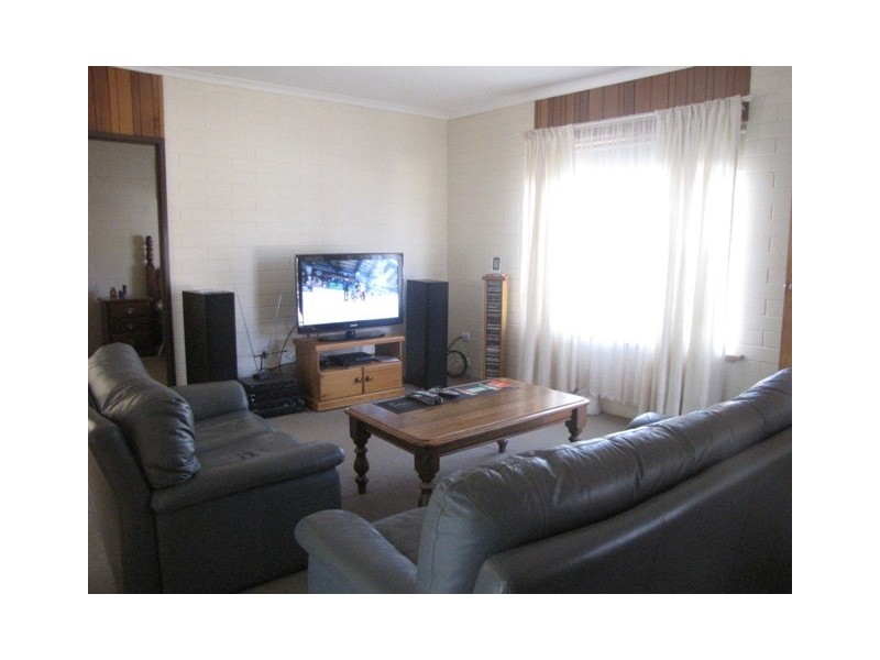 Units 1 and 2/41 Kokoda Terrace, Loxton SA 5333