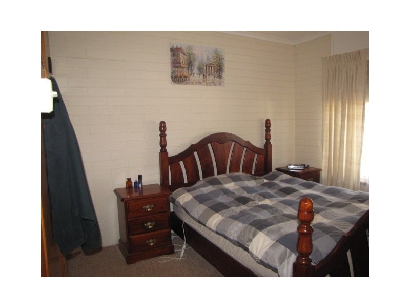 Units 1 and 2/41 Kokoda Terrace, Loxton SA 5333