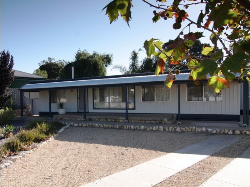 40 Acacia Avenue, Loxton SA 5333