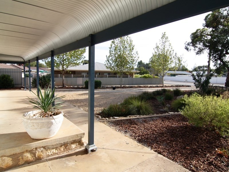 40 Acacia Avenue, Loxton SA 5333