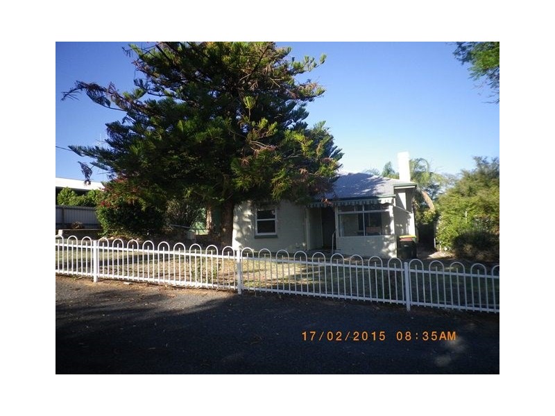 37 Laffer Street, Barmera SA 5345