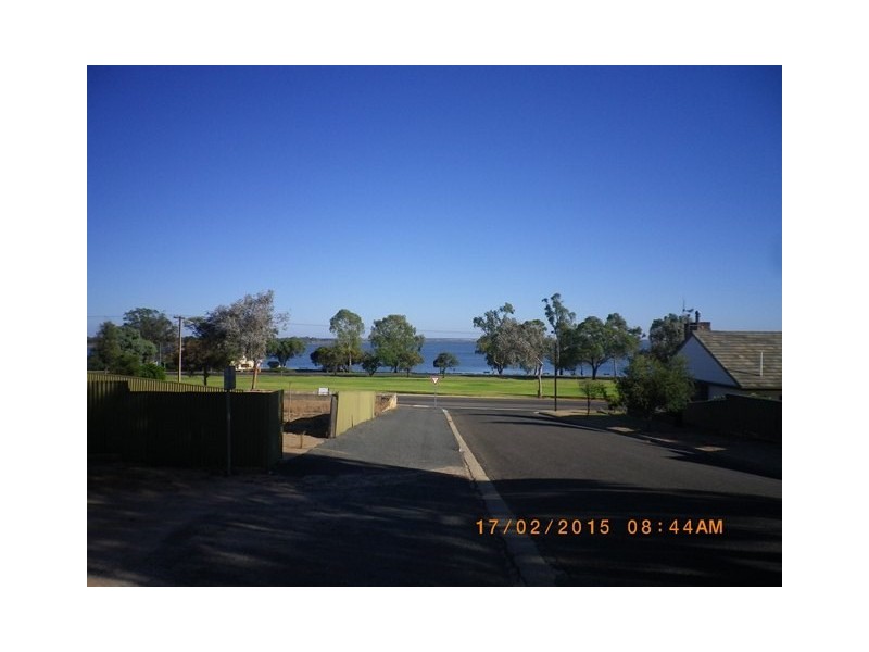 37 Laffer Street, Barmera SA 5345