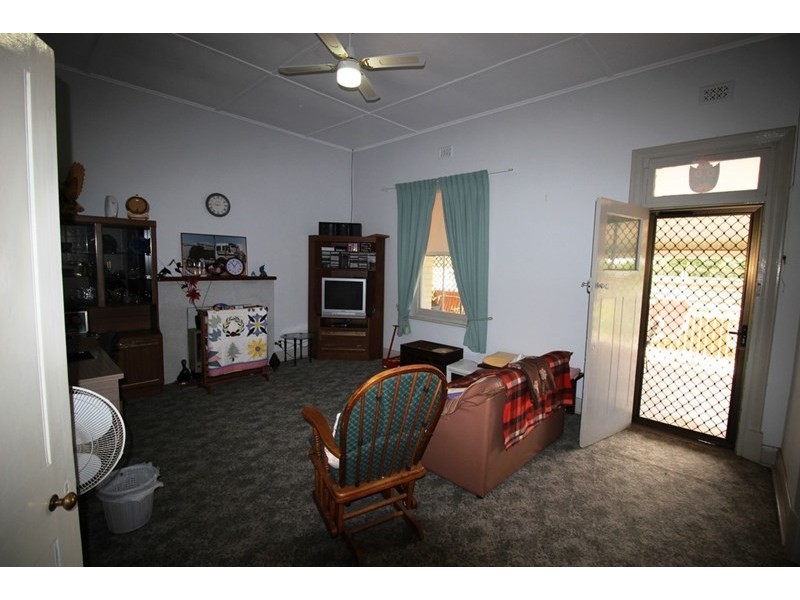 12397 Sturt Highway, Waikerie SA 5330