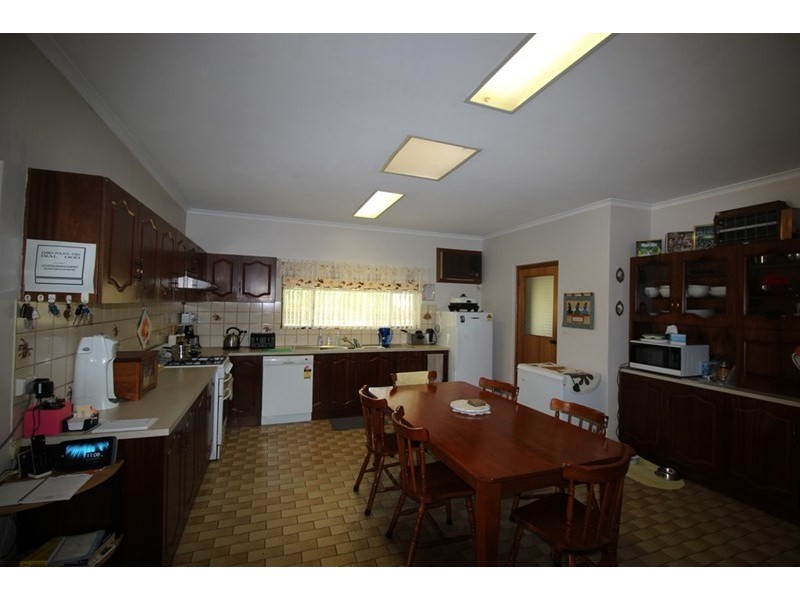 12397 Sturt Highway, Waikerie SA 5330