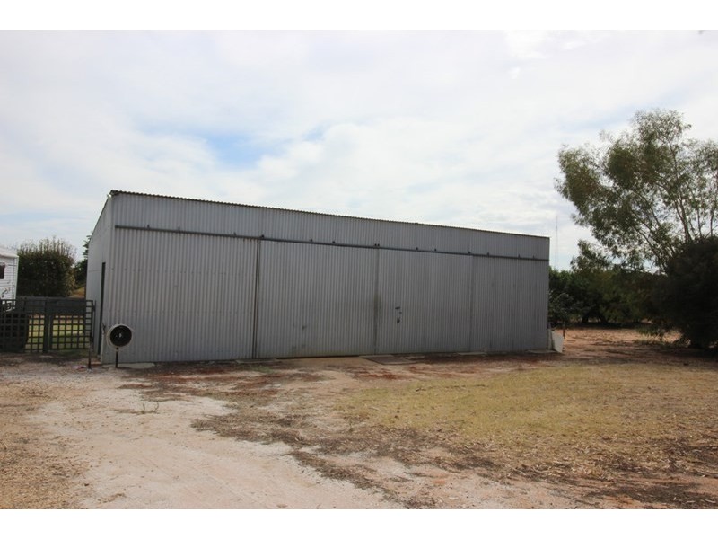 12397 Sturt Highway, Waikerie SA 5330