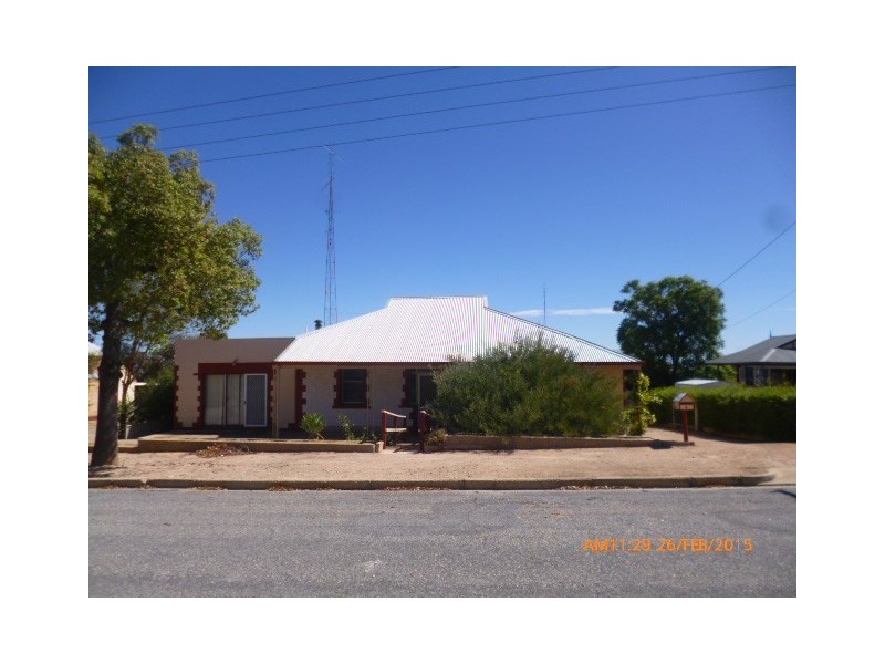 6 Thompson Street, Waikerie SA 5330