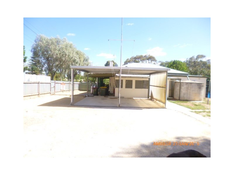 5 Hemming Street, Waikerie SA 5330