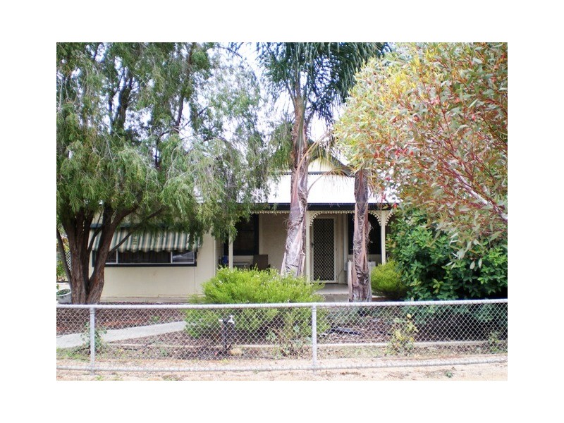 17 Gilbert Street, Berri SA 5343