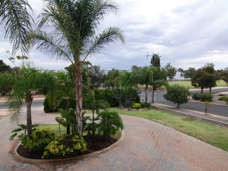 40 Nookamka Terrace, Barmera SA 5345