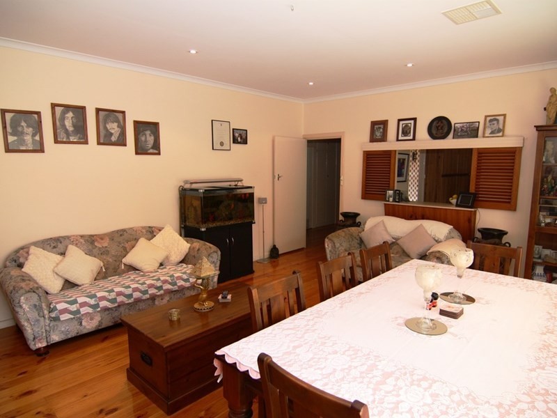 12 Nookamka Terrace, Barmera SA 5345