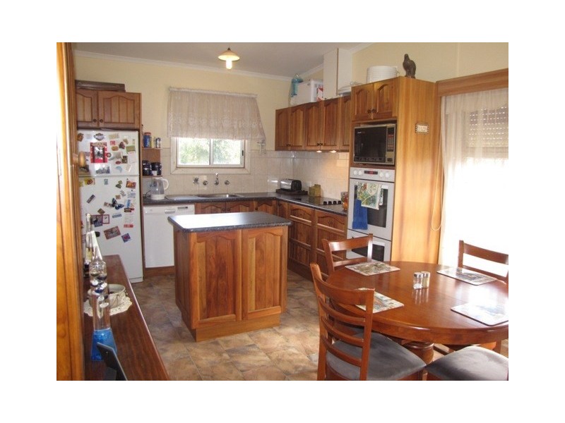 69 Drabsch Street, Loxton SA 5333