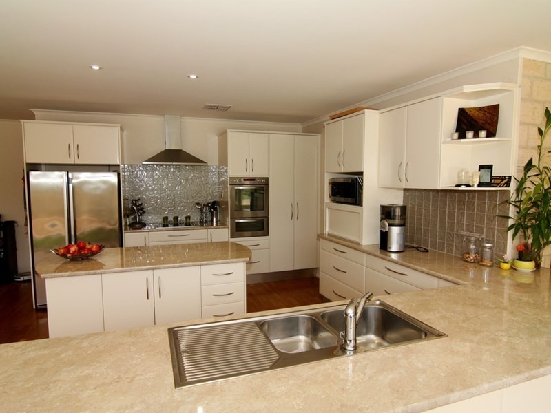 4 Kondoprias Court, Berri SA 5343