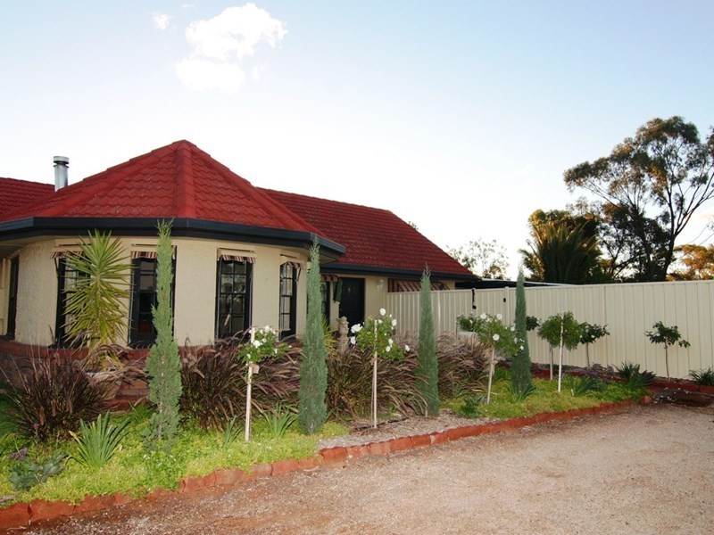 2 Smith Road, Glossop SA 5344