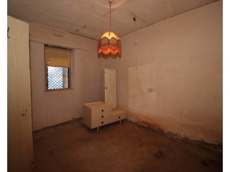 11 Tenth Street, Morgan SA 5320