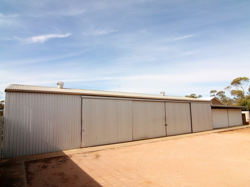 86 Davis Road, Winkie SA 5343