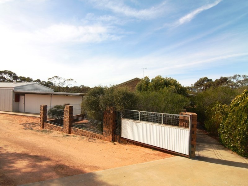 86 Davis Road, Winkie SA 5343