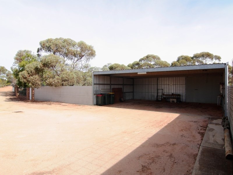 86 Davis Road, Winkie SA 5343