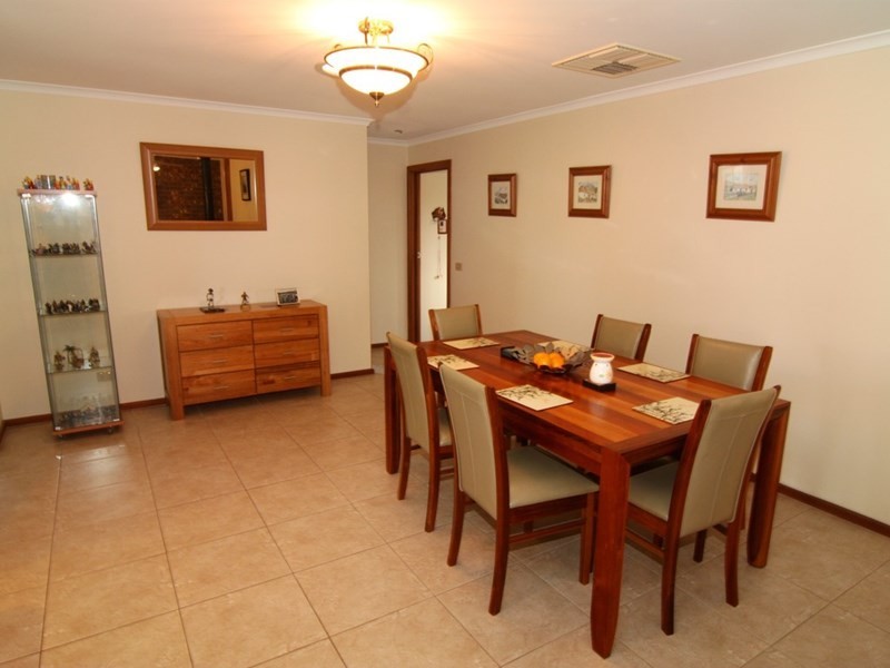 28 Raeder Court, Berri SA 5343