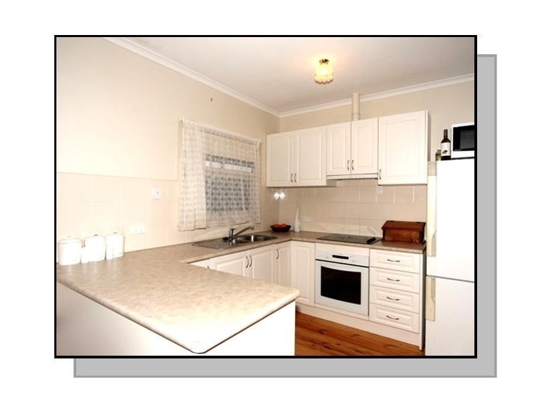 5 Eringa Avenue, Loxton SA 5333