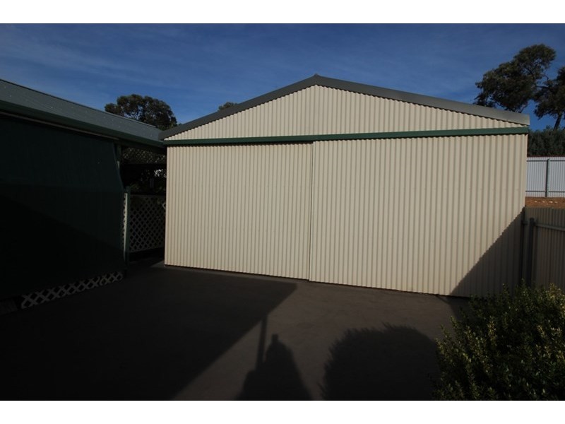 22 Edwards Crescent, Waikerie SA 5330