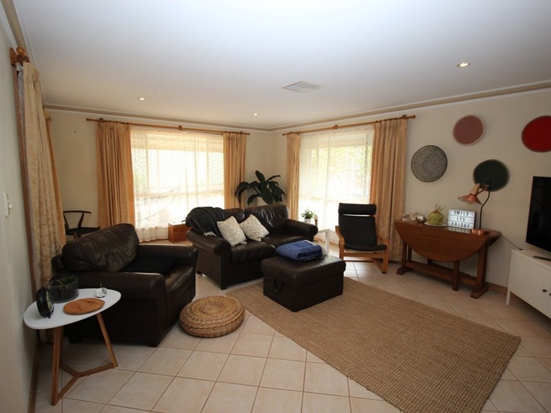 31 Fechner Road, Waikerie SA 5330