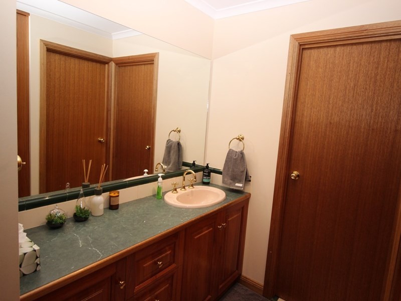 31 Fechner Road, Waikerie SA 5330