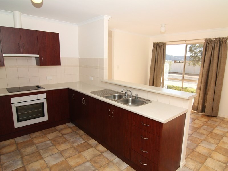 11 Schick Street, Loxton SA 5333