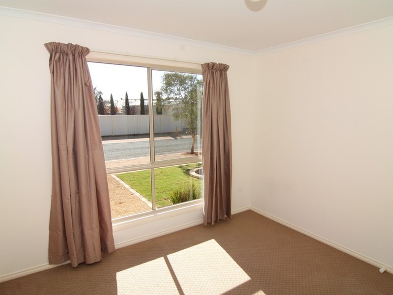 11 Schick Street, Loxton SA 5333