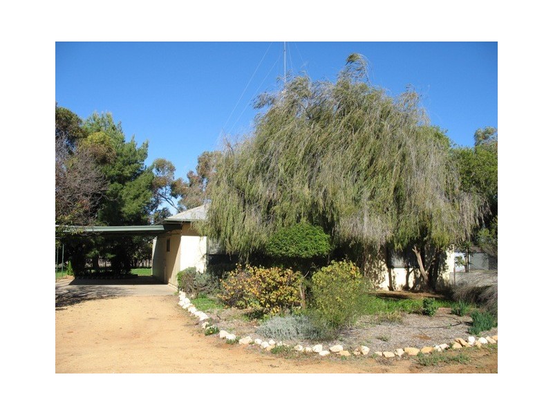 2 and 3 233 Pfeiffer Road, Barmera SA 5345