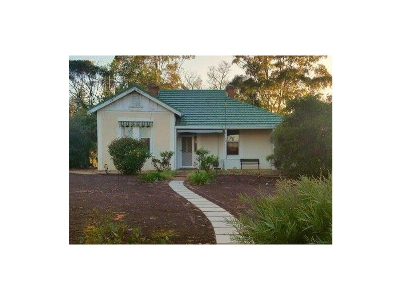 4 Strawbridge Street, Berri SA 5343