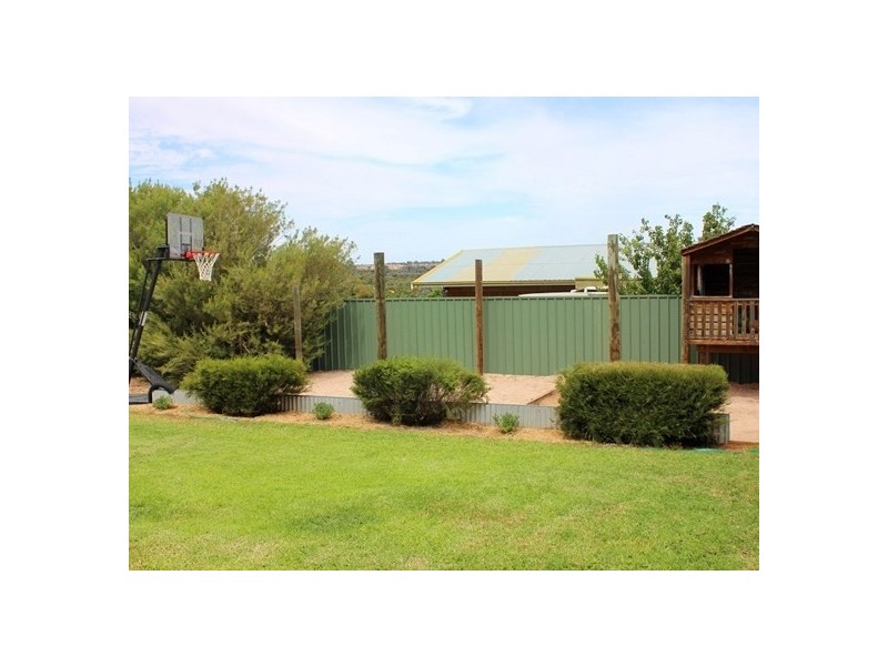 4 Flint Court, Paringa SA 5340