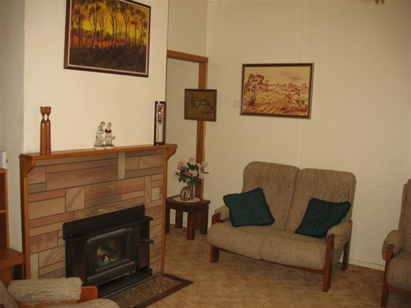 4 Park Terrace, Cobdogla SA 5346