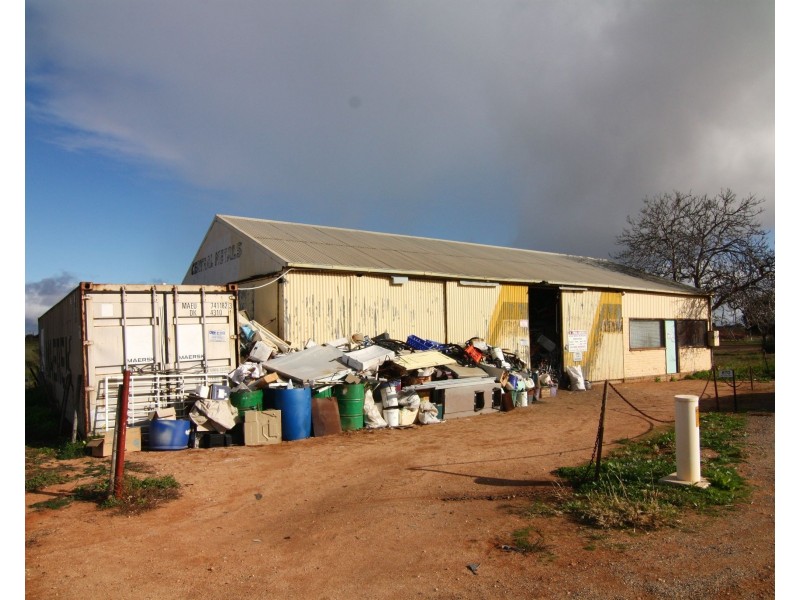 870 Old Sturt Highway, Glossop SA 5344