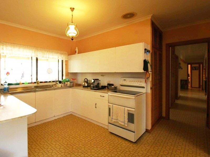 6 Cockin Road, Barmera SA 5345