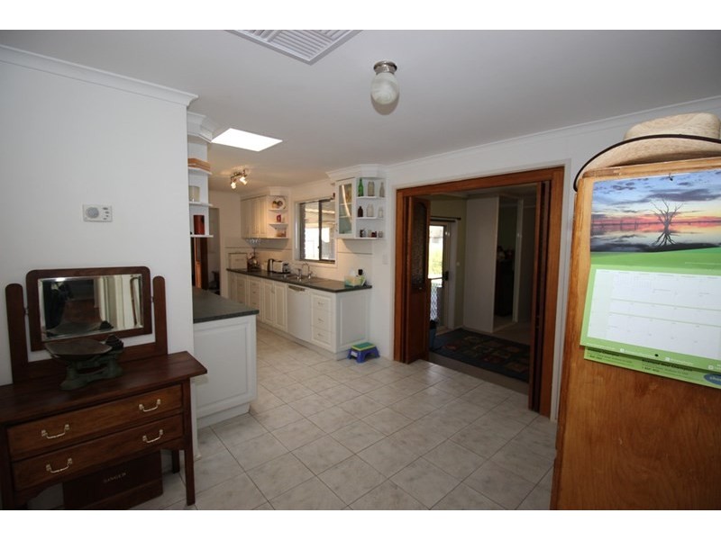 92 Benlow Road, Waikerie SA 5330