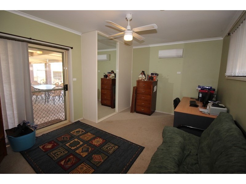 92 Benlow Road, Waikerie SA 5330
