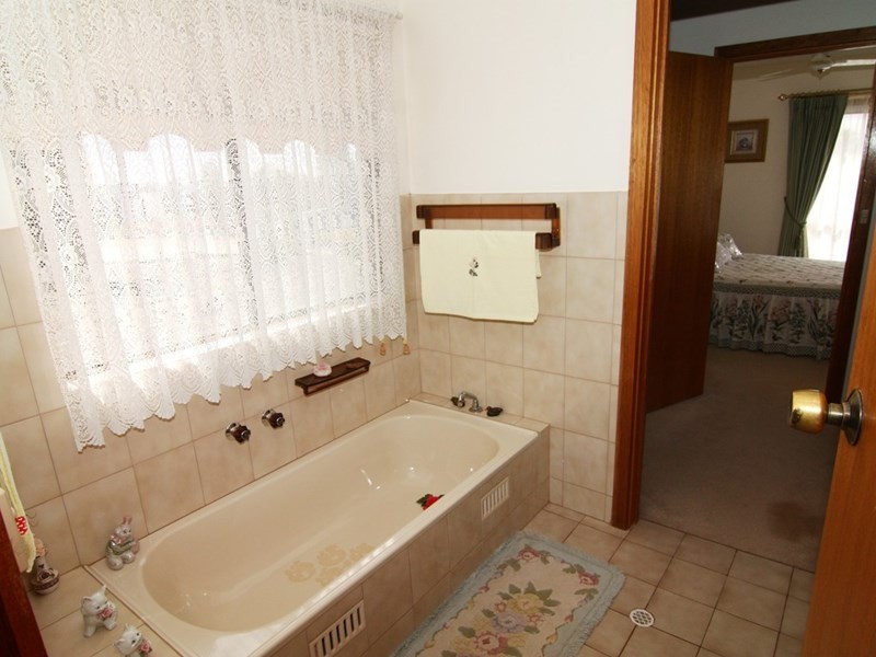 13 Farley Road, Kingston On Murray SA 5331