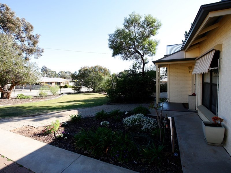 39 Acacia Avenue, Loxton SA 5333