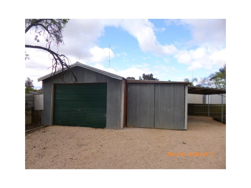 4 Andrew Street, Waikerie SA 5330
