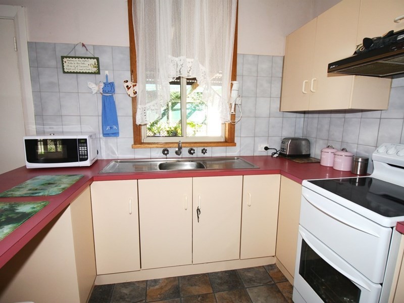 19 Laffer Street, Barmera SA 5345